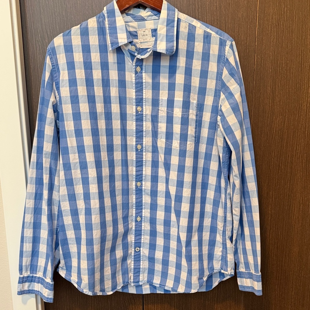 Gap Casual Blue and White Checkered Men's Shirt